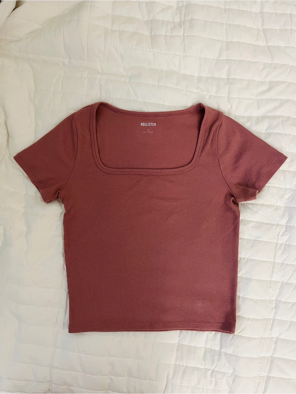 Hollister Ribbed Square-Neck Crop Tee Rose gold color